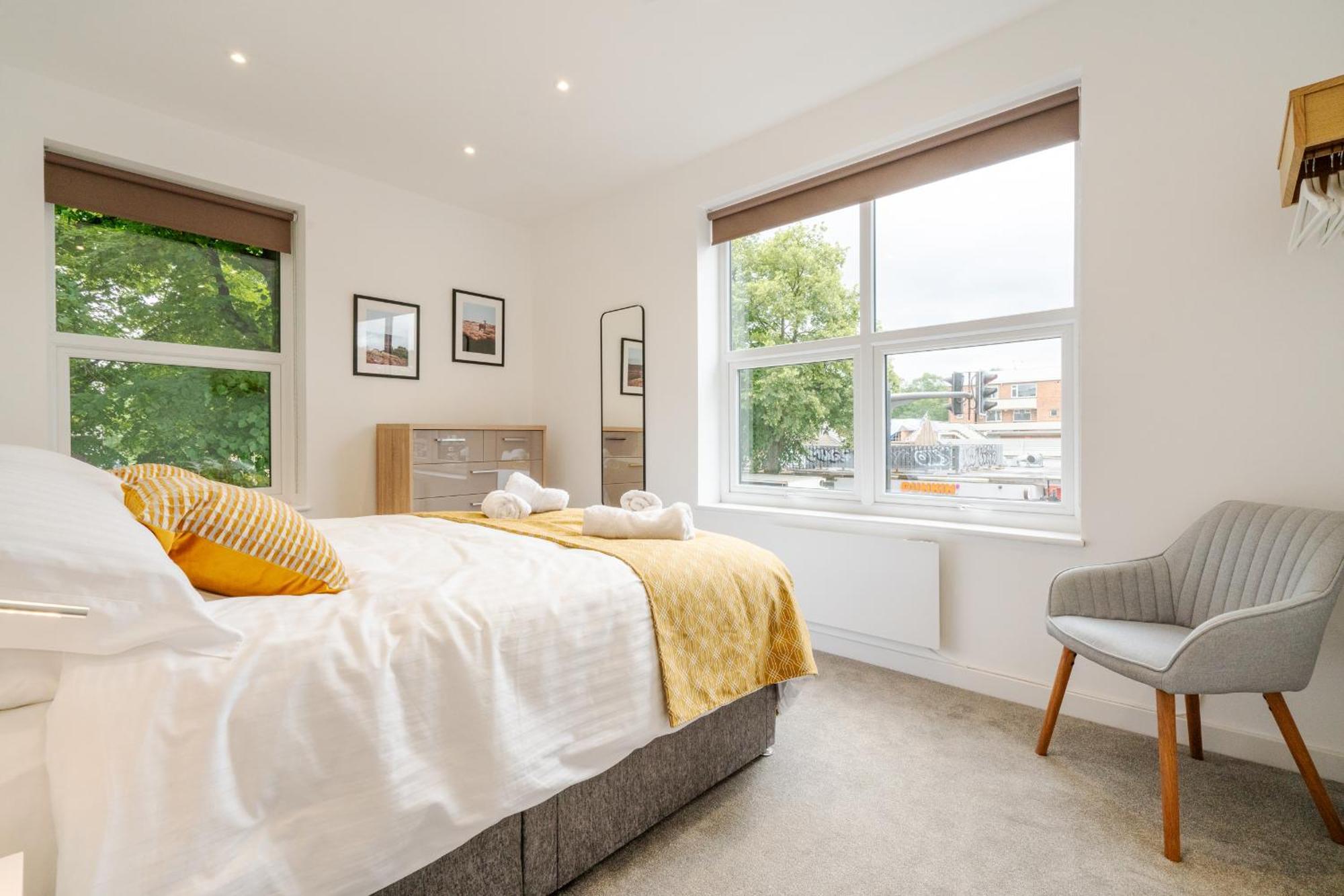 The Botanical Flat 1 Apartment Sheffield Bagian luar foto