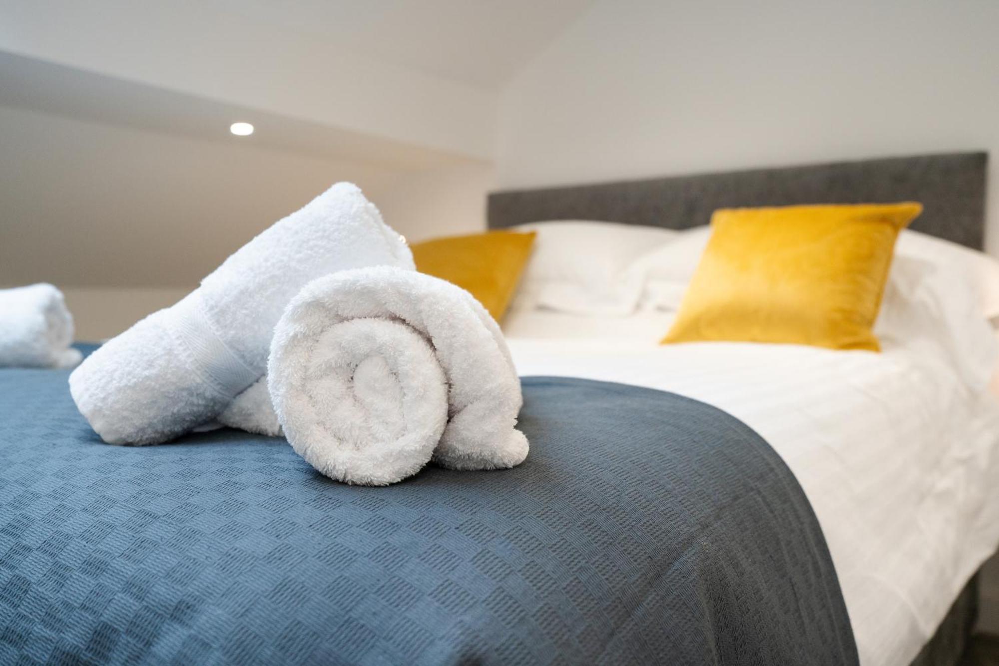 The Botanical Flat 1 Apartment Sheffield Bagian luar foto